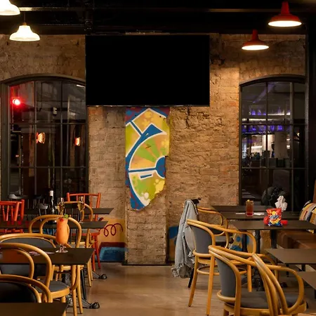 Moxy Hotel 4*