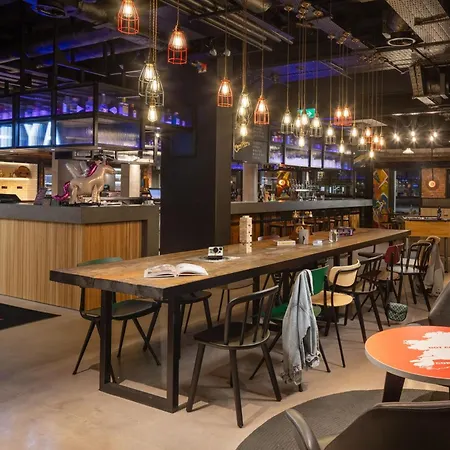 Moxy Cork