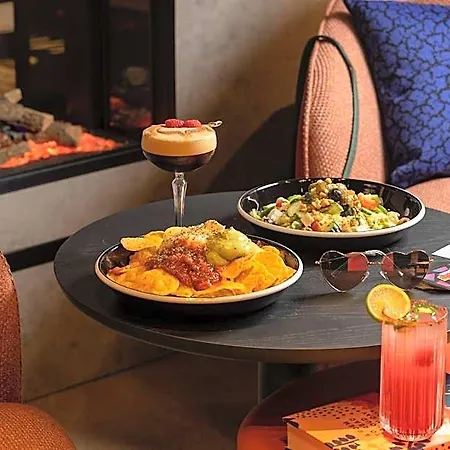 Hotel Moxy Cork