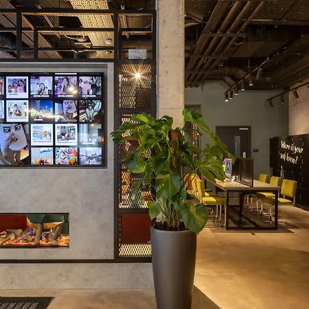 Hotel Moxy Cork