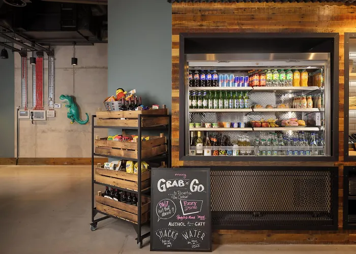 Отель Moxy Корк